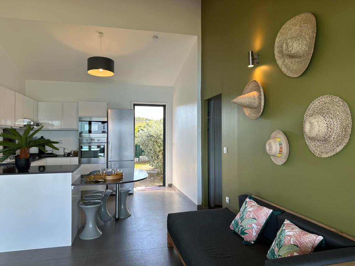 Villa East Keys - Lucy'S Bay Hyacinthe Exterior foto